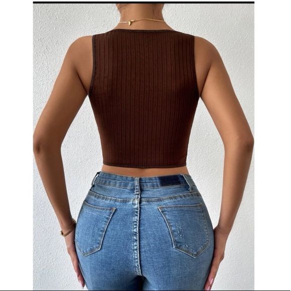 SHEIN Chocolate Brown Contrast Lace Hook and Eye Crop Tank Top - Picture 3 of 6